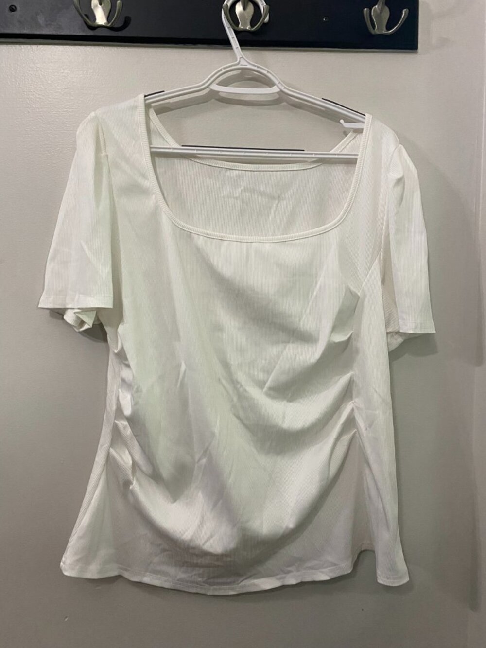 NWOT SHEIN White Scoop Next Scrunched-Side Blouse 3X